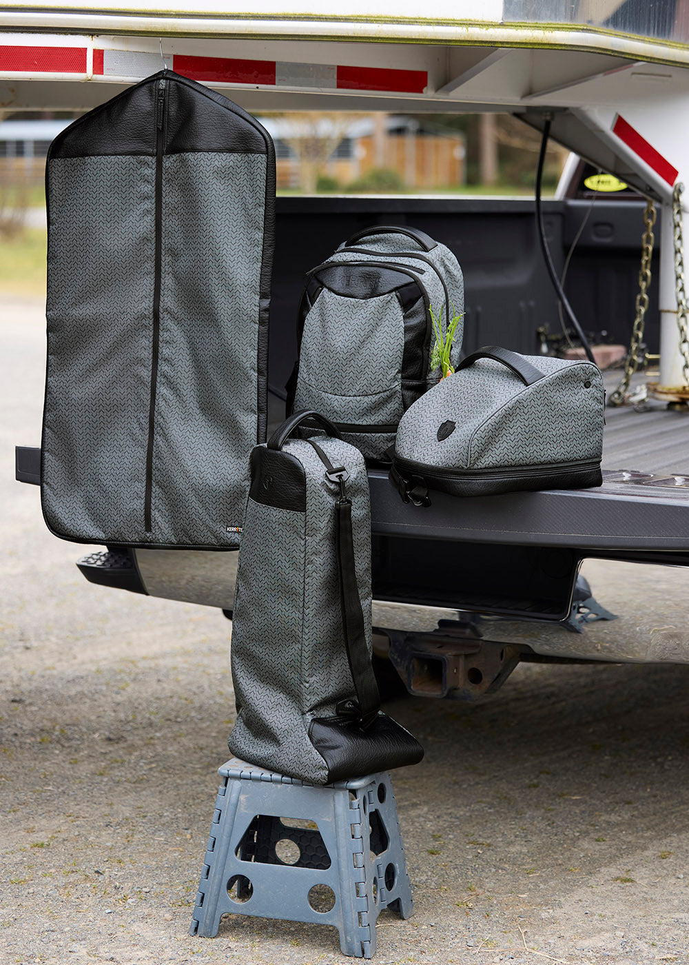 EQ Equestrian Garment Bag