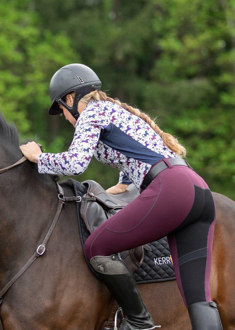 Back view of the Kerrits Flex 3.0 Full Seat Tight in Raisin, showing the pocket, full seat and seam details.