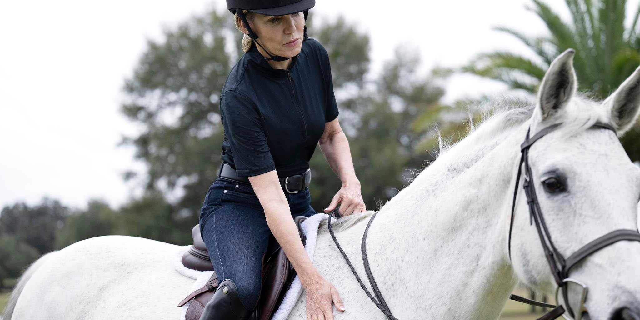 Lightweight breeches and tights