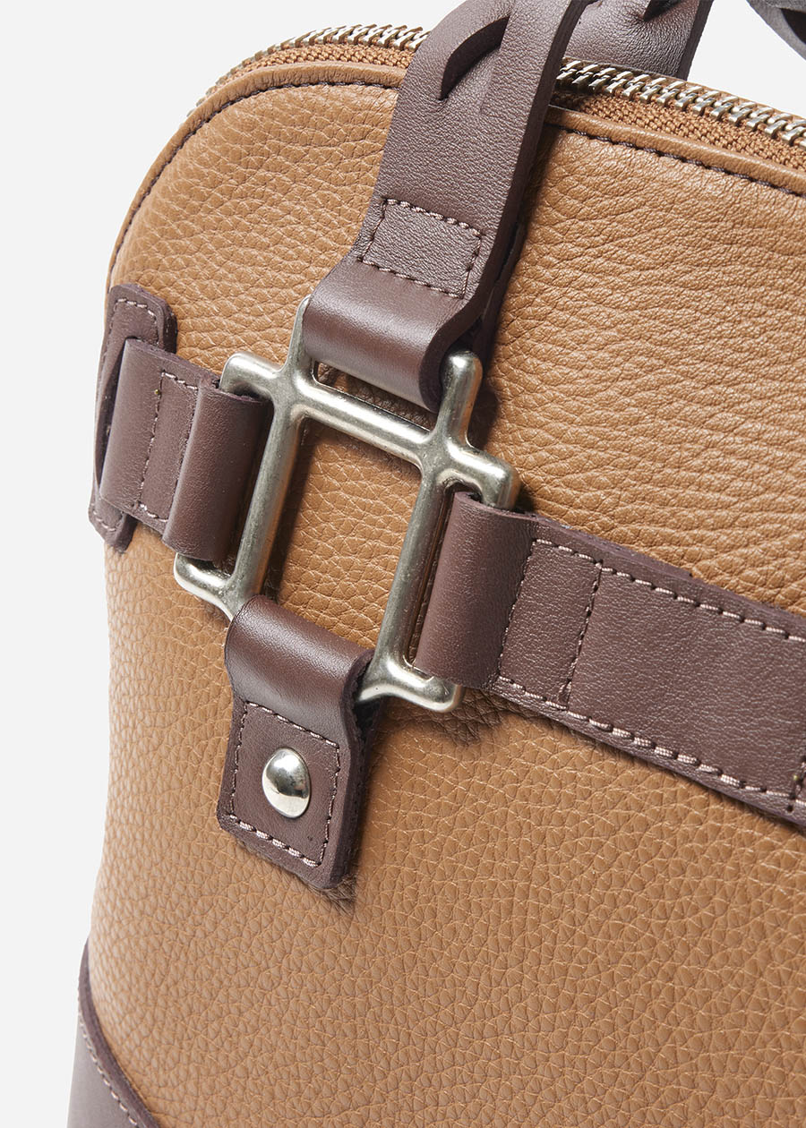 Bronzed Caramel/ Brown::variant::Oughton Cob Purse in Pebbled Leather