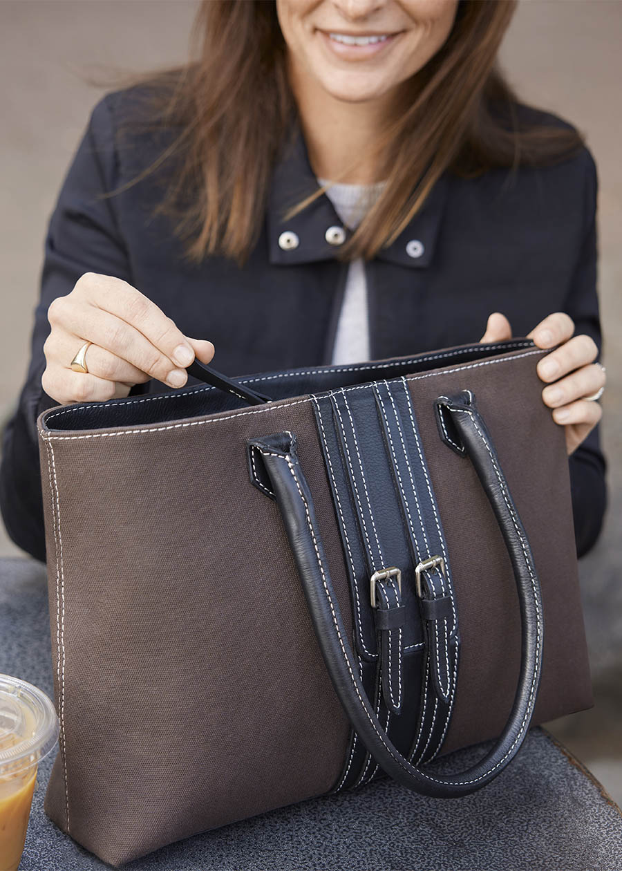 Heritage Brown/ Black::variant::Oughton Half Halt Handbag in Classic Canvas