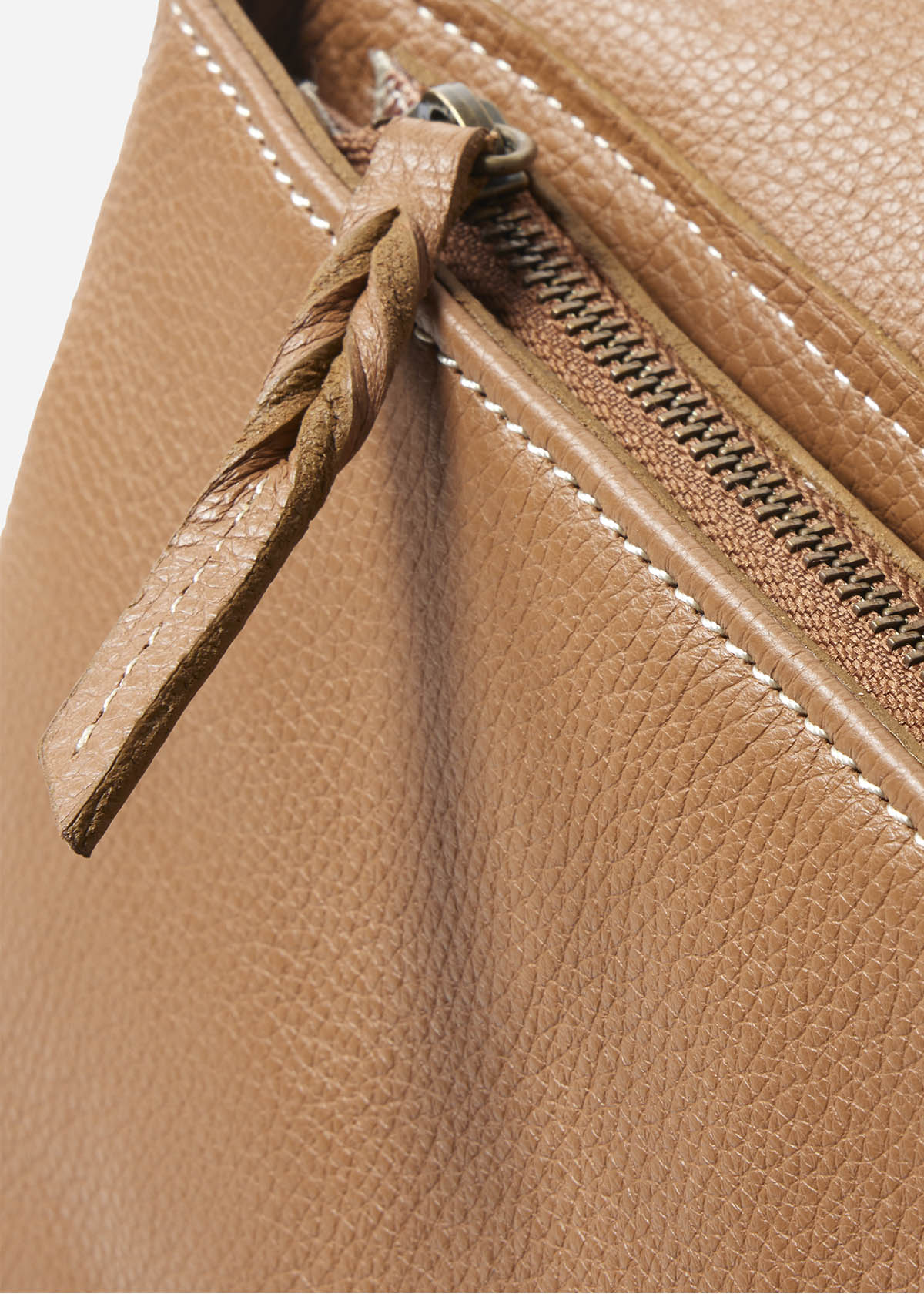 Bronzed Caramel::variant::Oughton Paddock Convertible Backpack Purse