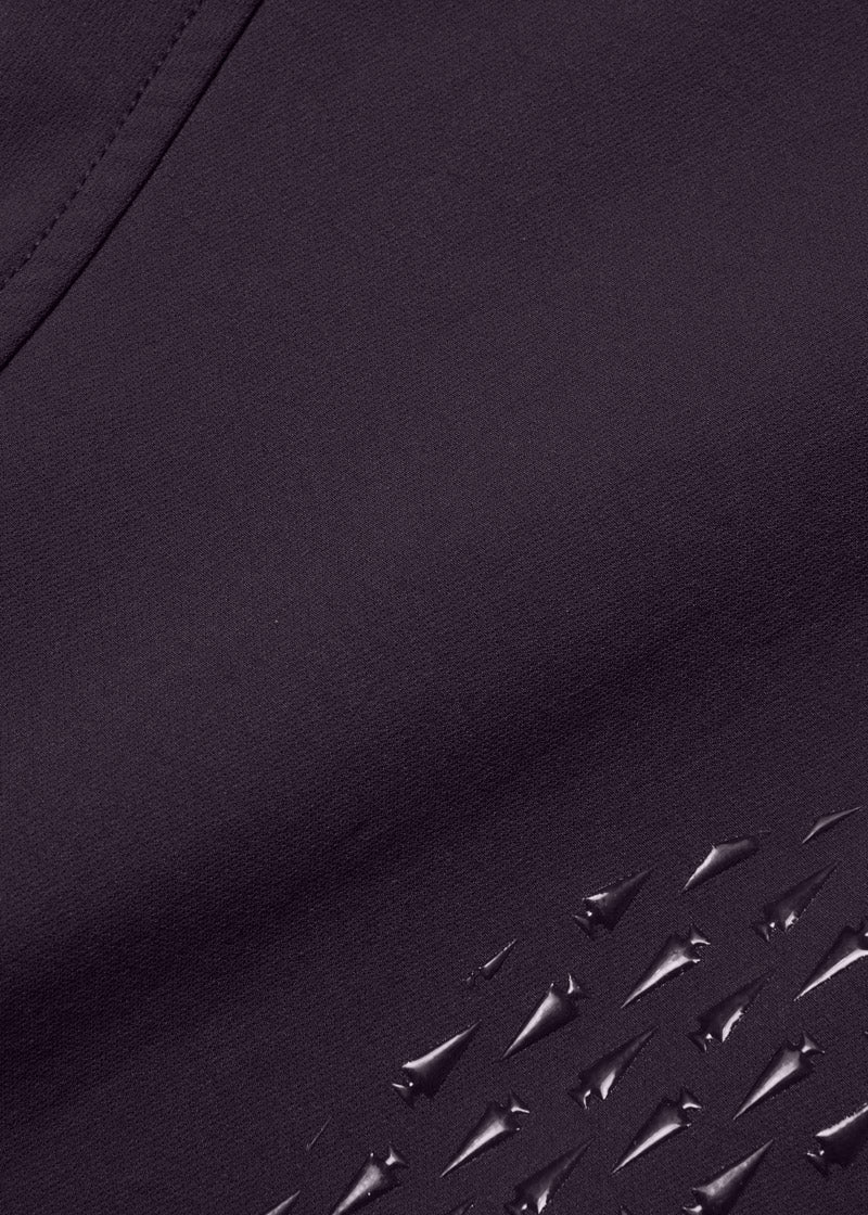 Detailed view of the Kerrit Sticks™ silicone full seat, providing enhanced grip and security in the saddle.