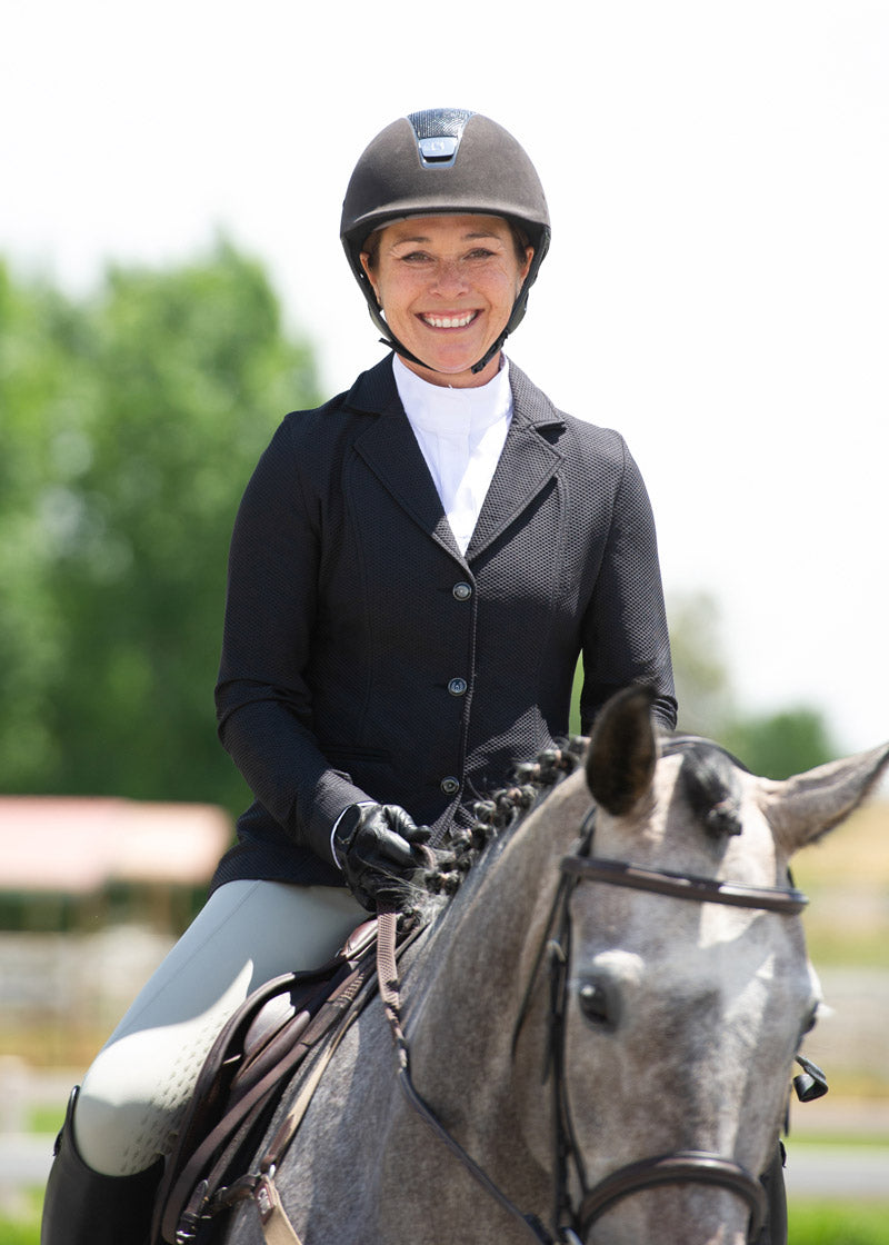 WHITE/ BIT OF LUCK::variant::Encore Sleeveless Show Shirt