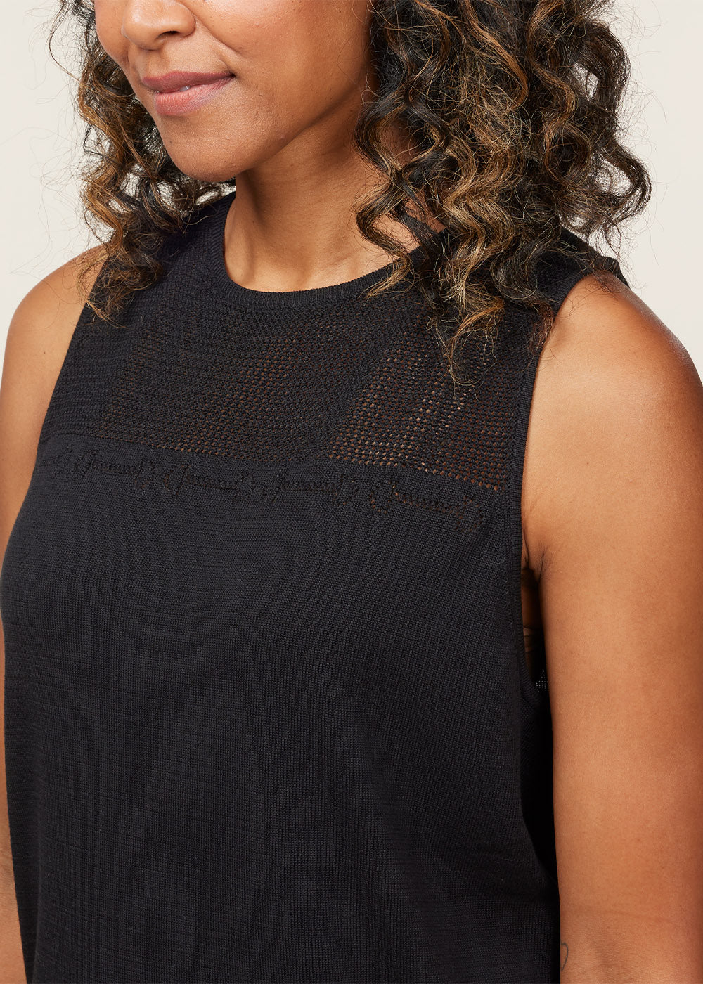 BLACK::variant::Bit of Breeze Sleeveless Top