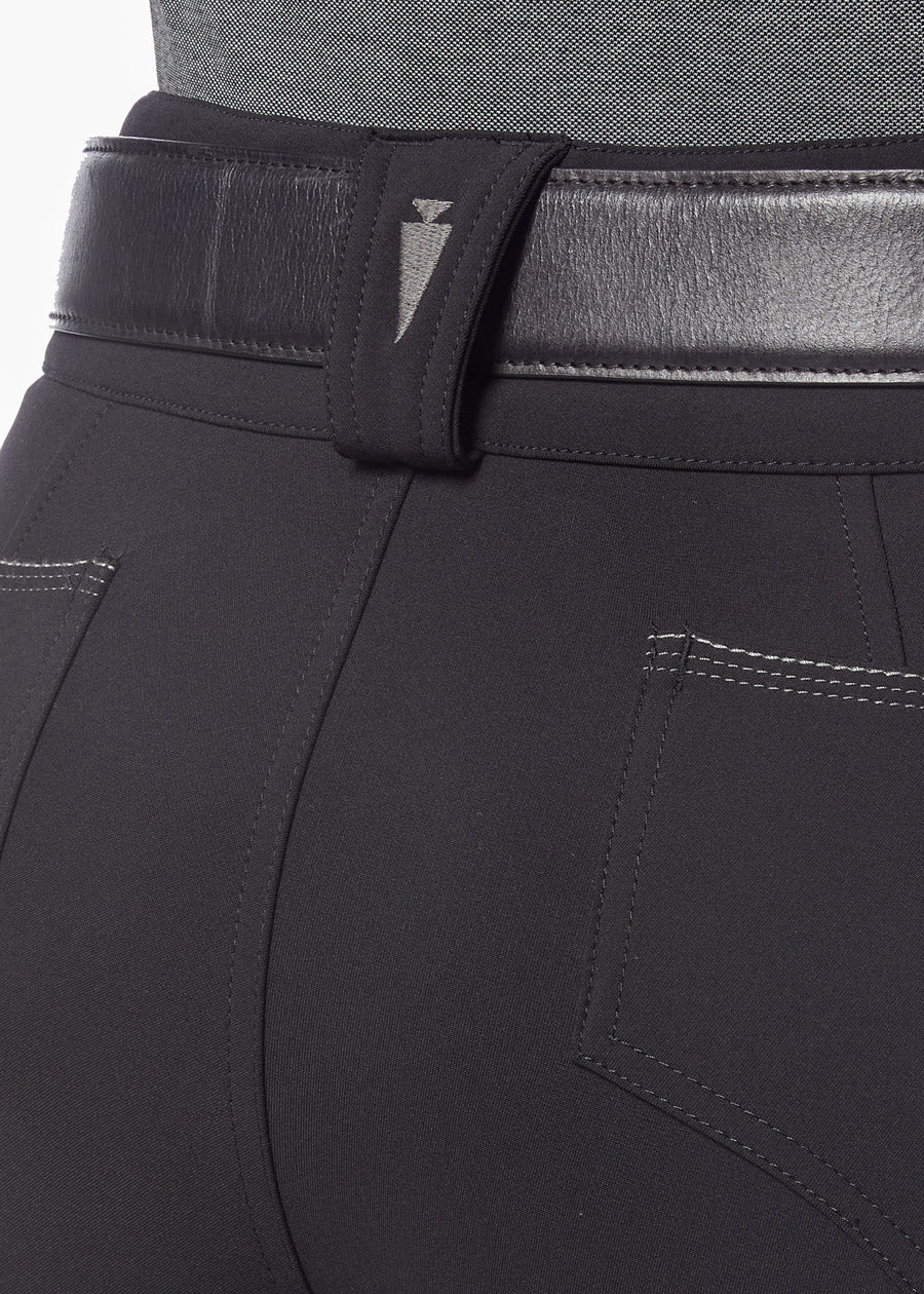 BLACK::variant::Arena K-Pro Full Seat Breech